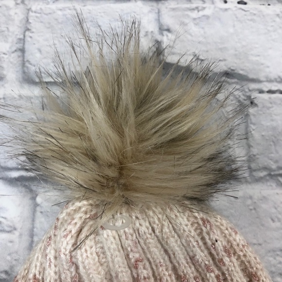 Betsey Johnson tan knit hat Pompom top Stretchy Faux Fur - Picture 2 of 11